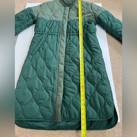 Summersalt Long ColorBlock Quilted Eco Coat Color Olive Eden Green Size M *flaws - Picture 8 of 12